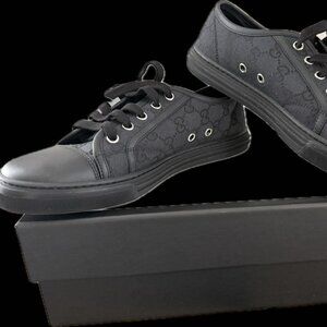 Unisex Gucci GG Canvas Sneakers